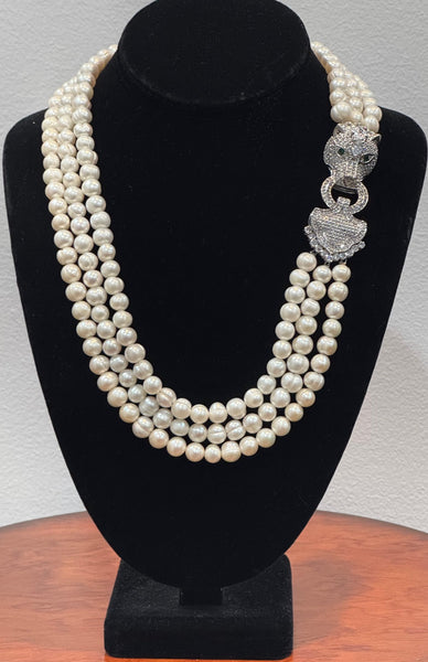 Elizabeth, Freshwater pearls Necklace with Maro Pave Panther Face Side Clasp