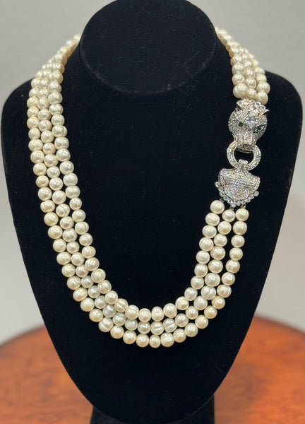 Elizabeth, Freshwater pearls Necklace with Maro Pave Panther Face Side Clasp