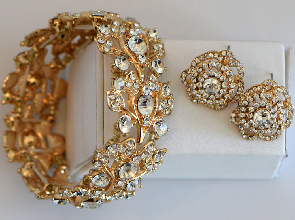 Heftsi Gold and Rhinestone Jewelry Set