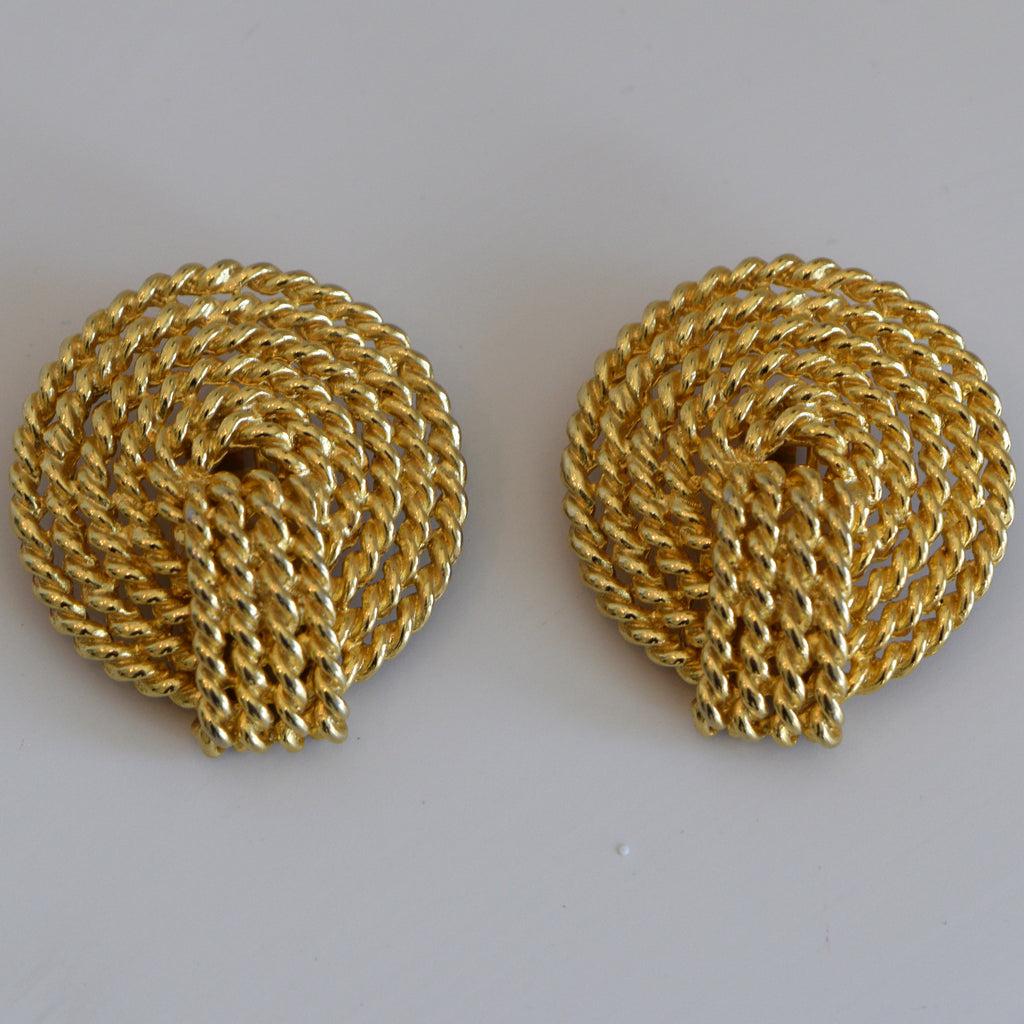 Heftsi Vintage Gold Clip On Earrings