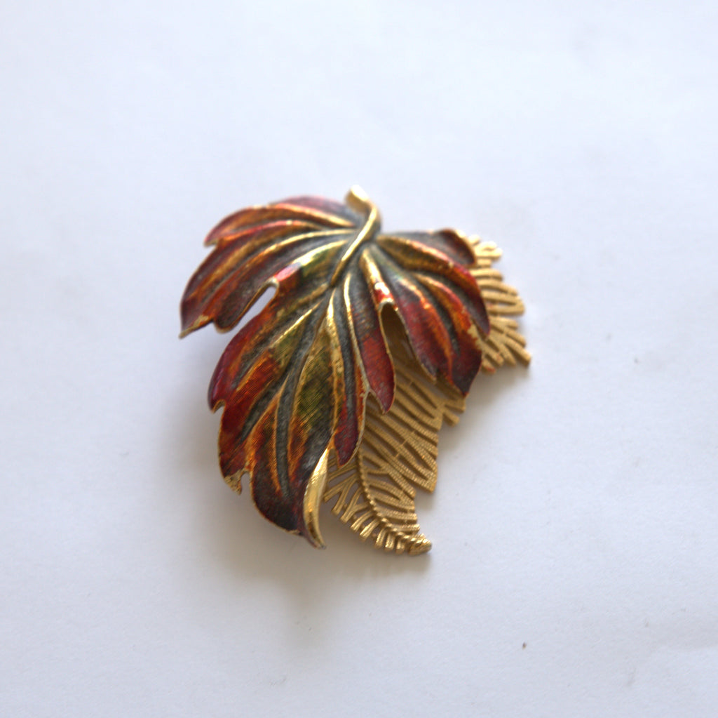 Vintage Autumn/ Fall Leaf pin/ Brooch